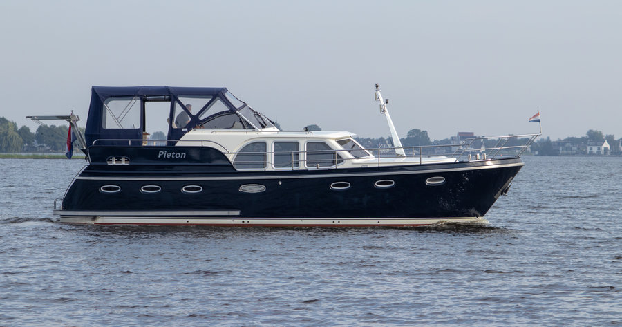 luxe motorboot huren friesland